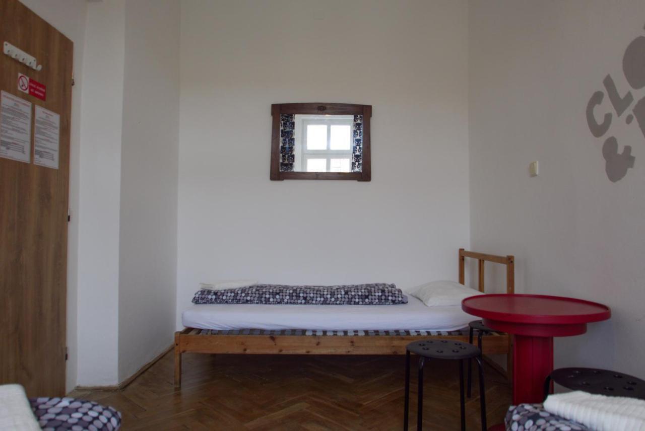 Clown And Bard Hostel براغ المظهر الخارجي الصورة