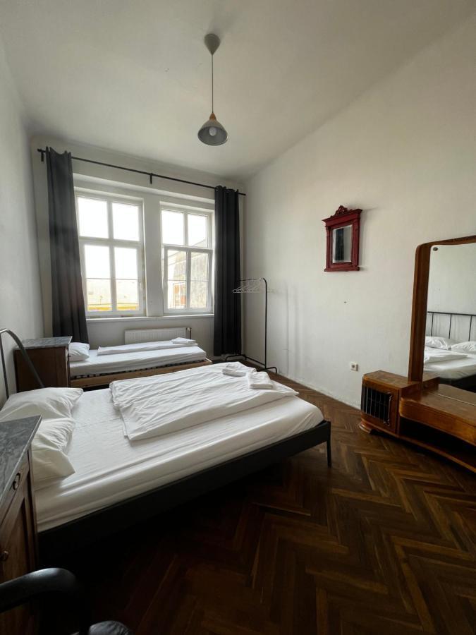 Clown And Bard Hostel براغ المظهر الخارجي الصورة