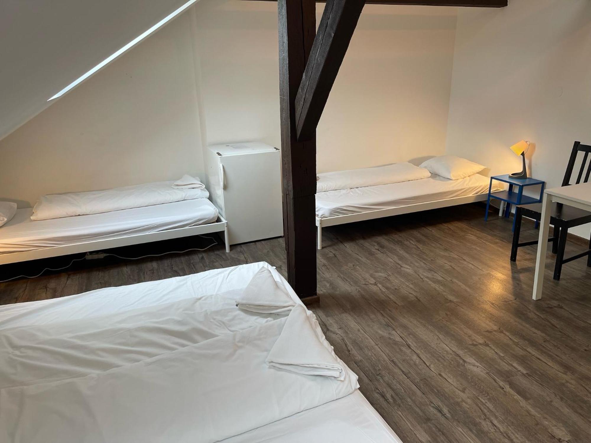 Clown And Bard Hostel براغ المظهر الخارجي الصورة