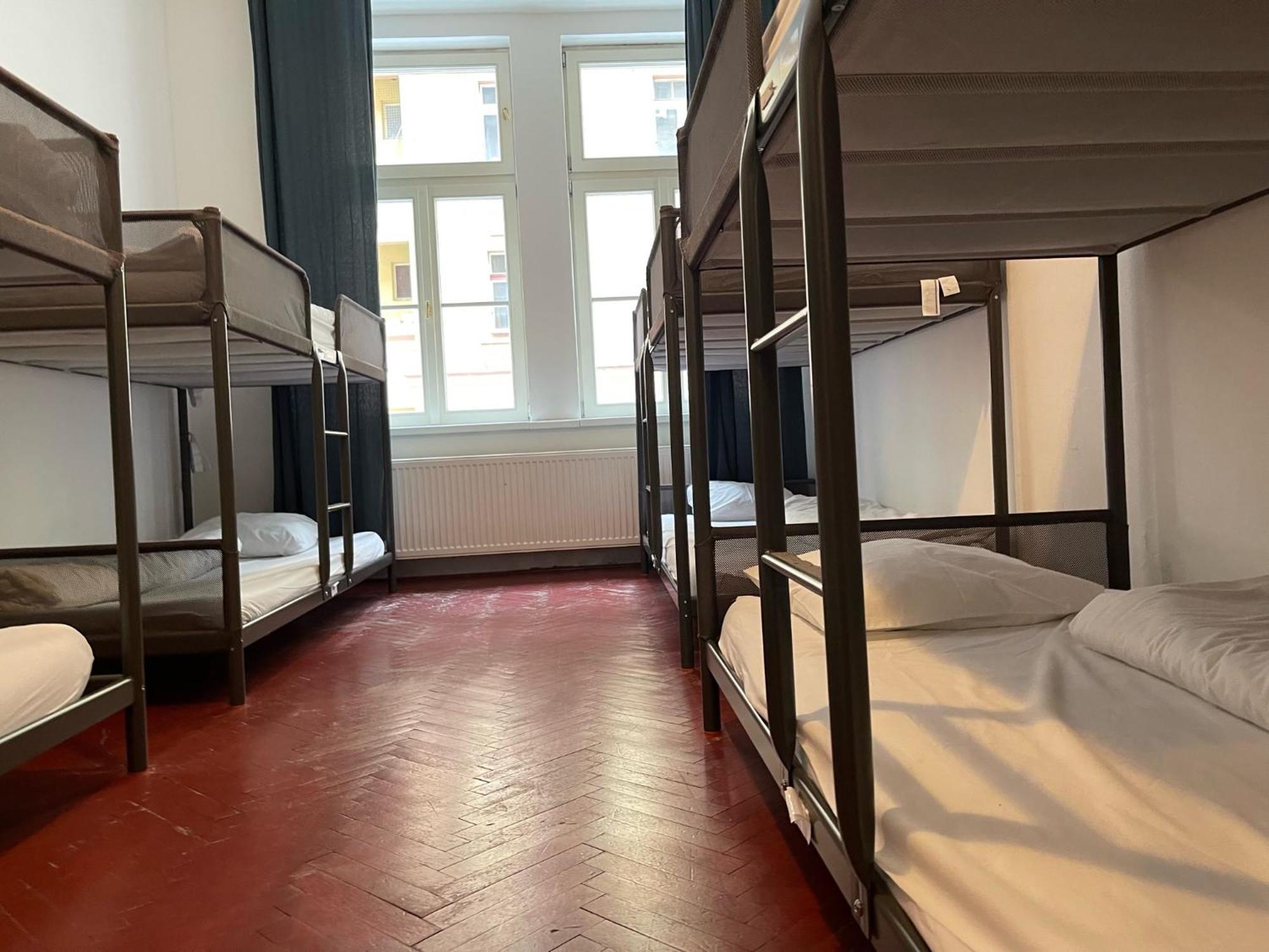 Clown And Bard Hostel براغ المظهر الخارجي الصورة