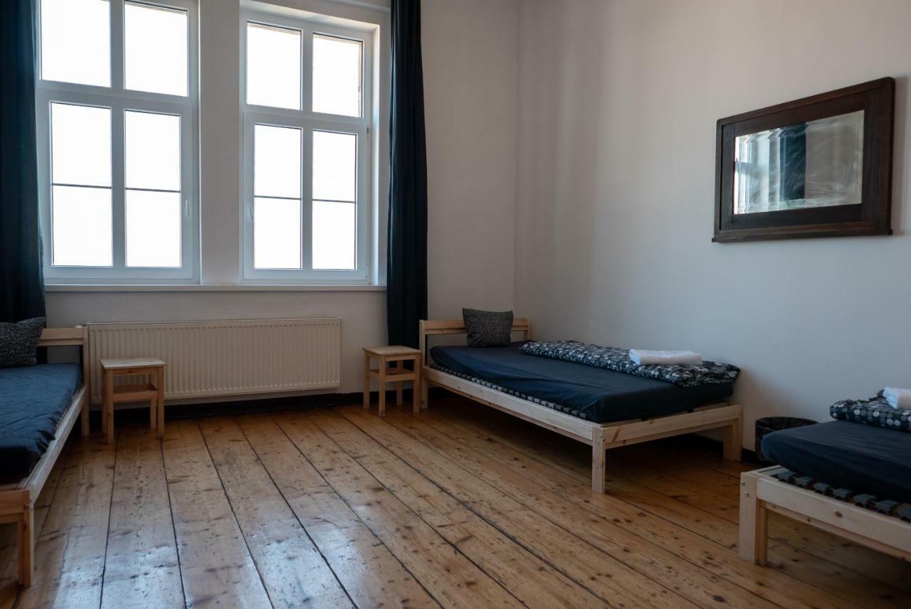 Clown And Bard Hostel براغ المظهر الخارجي الصورة